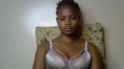 Molyne online show from 04-29-26, 12:05