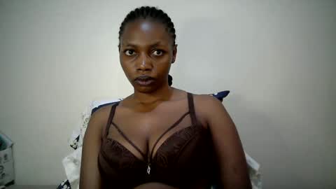 sexy_muna2 online show from 06-13-26, 08:45