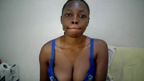 sexy_muna2 online show from 06-18-26, 04:46