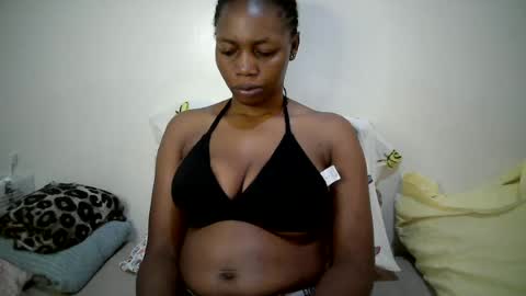 sexy_muna2 online show from 07-06-26, 12:40