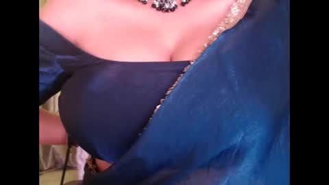 Snapshot of sexy_myra18 chatting on 04-06-26, 04:46 myra online show from 04-06-26, 04:46