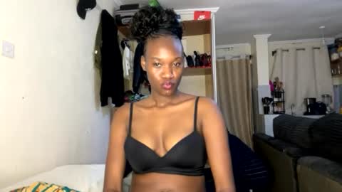 Nyla online show from 07-18-26, 08:01