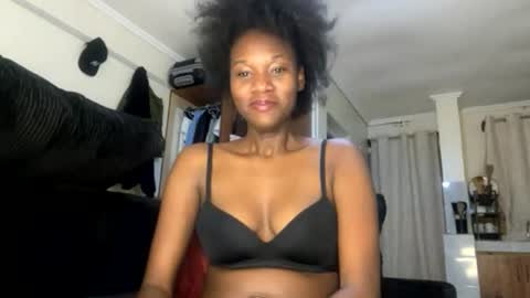 Nyla online show from 07-31-26, 12:43