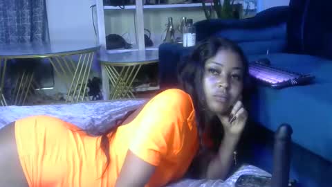 sexy pigeon online show from 05-26-26, 01:45