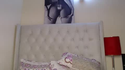 Snapshot of sexy_queen_eva chatting on 12-05-24, 07:28 eva am online everyday except friday online show from 12-05-24, 07:28