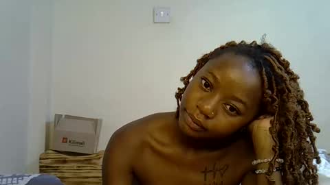 Snapshot of sexy_sasy chatting on 11-17-25, 02:50 sexy_sasy online show from 11-17-25, 02:50