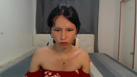 Snapshot of sexy_shanee chatting on 07-13-26, 11:35 shane online show from 07-13-26, 11:35