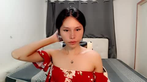 Snapshot of sexy_shanee chatting on 07-19-26, 04:38 shane online show from 07-19-26, 04:38