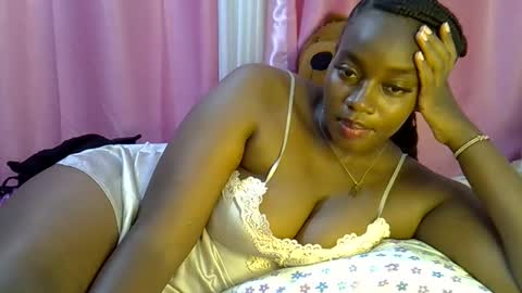 laura online show from 02-22-26, 07:01