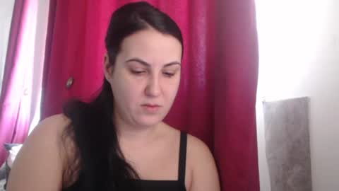 Snapshot of sexy_slimm25 chatting on 02-03-26, 12:21 Slimm online show from 02-03-26, 12:21