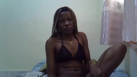 Snapshot of sexy_vall chatting on 03-10-26, 04:50 Vee online show from 03-10-26, 04:50