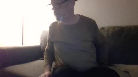 Daddy online show from 03-11-25, 09:13