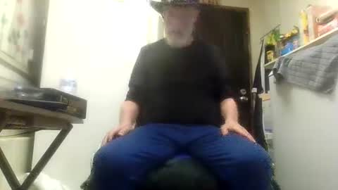 Daddy online show from 04-20-26, 07:11