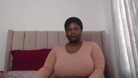 Snapshot of sexyangiexx chatting on 06-10-26, 08:13 Angie online show from 06-10-26, 08:13