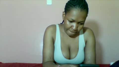 sexyapple2002 online show from 11-25-25, 12:05
