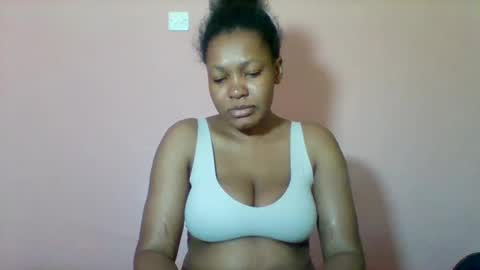 sexyapple2002 online show from 12-04-25, 09:07
