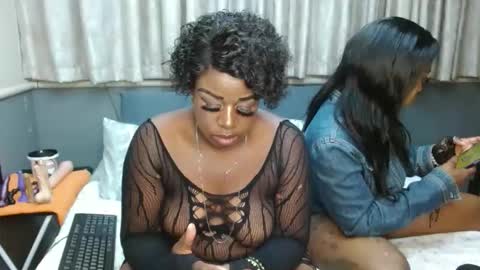 Snapshot of sexyassshaz chatting on 01-18-26, 12:36 shazz online show from 01-18-26, 12:36