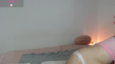 Snapshot of sexyasstime_1718 chatting on 02-25-25, 09:35 Alice online show from 02-25-25, 09:35