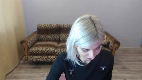 Snapshot of sexybeatriice chatting on 12-24-24, 07:17 sexybeatriice online show from 12-24-24, 07:17