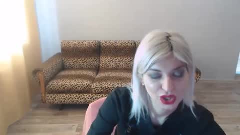 Snapshot of sexybeatriice chatting on 01-04-25, 10:16 sexybeatriice online show from 01-04-25, 10:16