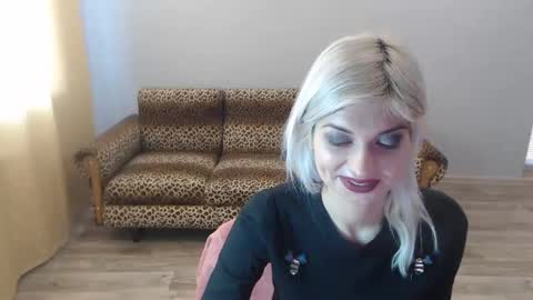 Snapshot of sexybeatriice chatting on 01-05-25, 07:17 sexybeatriice online show from 01-05-25, 07:17