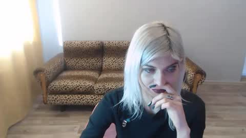Snapshot of sexybeatriice chatting on 01-05-25, 10:43 sexybeatriice online show from 01-05-25, 10:43