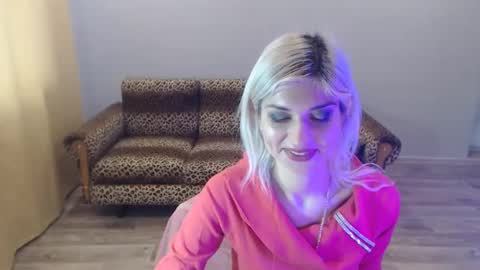 Snapshot of sexybeatriice chatting on 02-01-25, 10:15 sexybeatriice online show from 02-01-25, 10:15