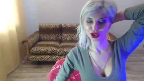 Snapshot of sexybeatriice chatting on 02-02-25, 01:19 sexybeatriice online show from 02-02-25, 01:19