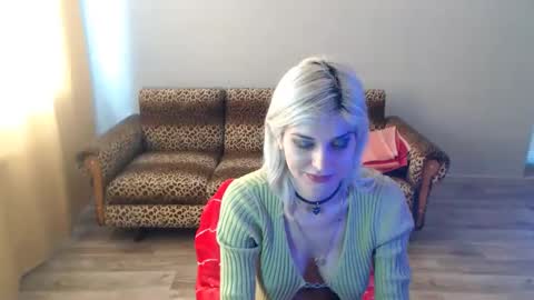 Snapshot of sexybeatriice chatting on 03-08-25, 10:11 sexybeatriice online show from 03-08-25, 10:11