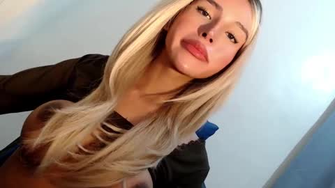 Seraphina Blaze online show from 02-10-25, 10:53