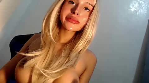 Seraphina Blaze online show from 02-11-25, 12:48