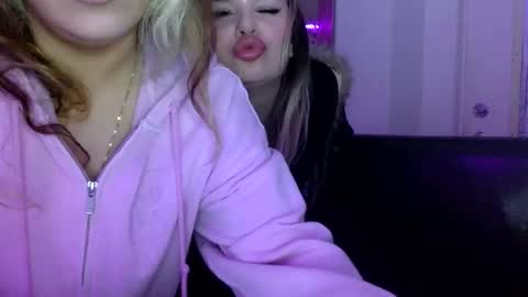 karmen online show from 04-23-26, 03:08