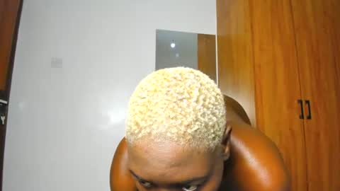 sexybootydoll online show from 06-11-26, 11:47