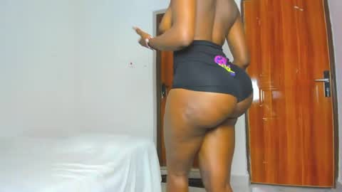 sexybootydoll online show from 07-10-26, 04:31