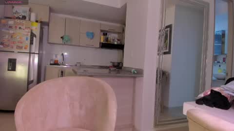 sofia online show from 06-07-26, 07:23