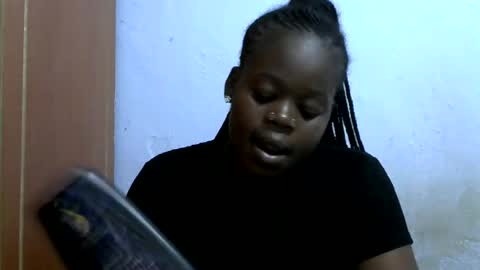 Snapshot of sexycarina254 chatting on 01-21-25, 11:34 sexycarina254 online show from 01-21-25, 11:34