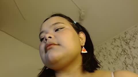 Snapshot of sexychubbyy chatting on 11-11-25, 09:59 Eva online show from 11-11-25, 09:59