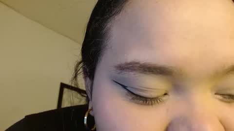 Snapshot of sexychubbyy chatting on 11-20-25, 01:39 Eva online show from 11-20-25, 01:39