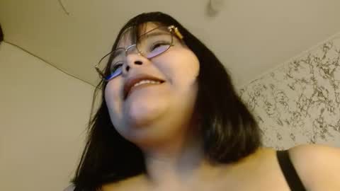 Snapshot of sexychubbyy chatting on 11-27-25, 02:24 Eva online show from 11-27-25, 02:24