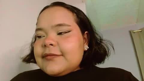 Snapshot of sexychubbyy chatting on 01-11-26, 03:44 Eva online show from 01-11-26, 03:44