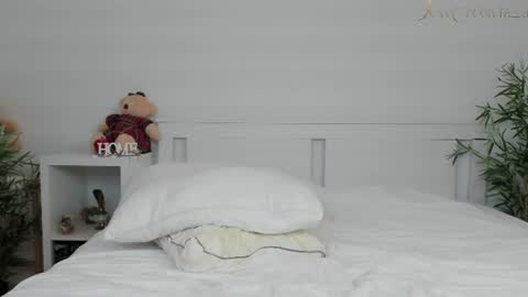 Snapshot of sexycreolyta4u chatting on 06-28-26, 04:35 SexyCreolyta4u - Andreea online show from 06-28-26, 04:35