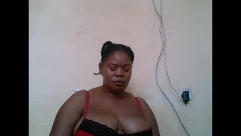 Snapshot of sexydove2 chatting on 09-26-25, 08:07 EMILY online show from 09-26-25, 08:07