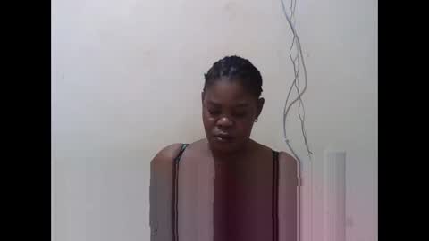 Snapshot of sexydove2 chatting on 10-01-25, 02:39 EMILY online show from 10-01-25, 02:39