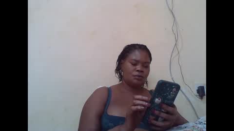 Snapshot of sexydove2 chatting on 10-01-25, 06:36 EMILY online show from 10-01-25, 06:36