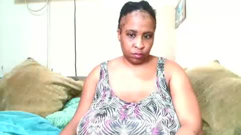 sexyebonylove89 online show from 05-05-26, 07:38