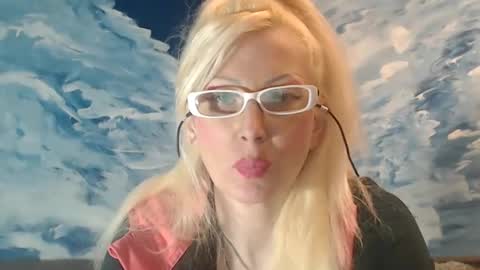 Snapshot of sexyeni chatting on 12-30-24, 01:48 ENI pvt moan your name WHEN I M NOT online you tell me in SNAPCHAT deal yes add me... FREE TWITTER magiconline101...... online show from 12-30-24, 01:48
