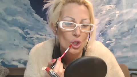 Snapshot of sexyeni chatting on 02-20-25, 02:51 ENI pvt moan your name WHEN I M NOT online you tell me in SNAPCHAT deal yes add me... FREE TWITTER magiconline101...... online show from 02-20-25, 02:51