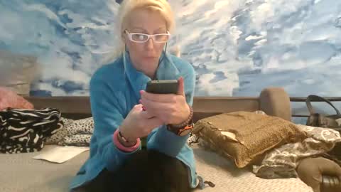 Snapshot of sexyeni chatting on 02-25-25, 03:31 ENI pvt moan your name WHEN I M NOT online you tell me in SNAPCHAT deal yes add me... FREE TWITTER magiconline101...... online show from 02-25-25, 03:31