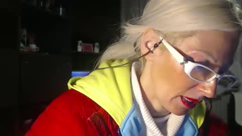 Snapshot of sexyeni chatting on 10-01-25, 11:33 ENI pvt moan your name WHEN I M NOT online you tell me in SNAPCHAT deal yes add me... FREE TWITTER magiconline101...... online show from 10-01-25, 11:33