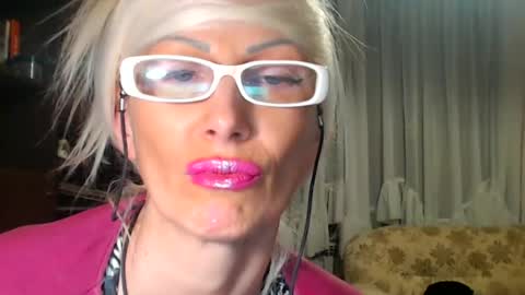 Snapshot of sexyeni chatting on 06-19-26, 12:26 ENI pvt moan your name WHEN I M NOT online you tell me in SNAPCHAT deal yes add me... FREE TWITTER magiconline101...... online show from 06-19-26, 12:26